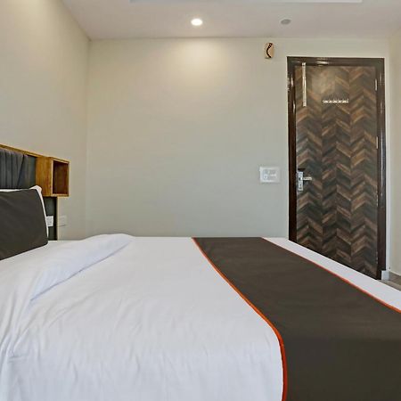 Hotel Townhouse Vip Grand Dillí Exteriér fotografie