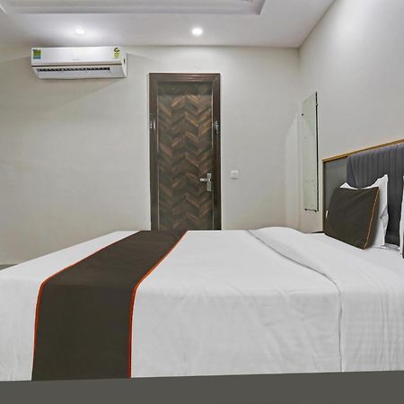 Hotel Townhouse Vip Grand Dillí Exteriér fotografie